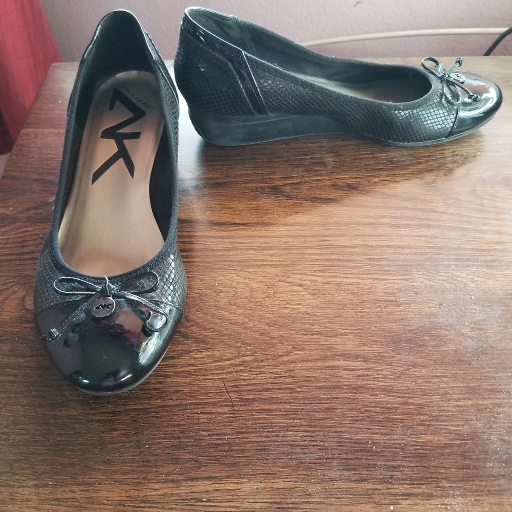 Shoe